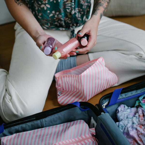 How to Pack Essential Travel Toiletries Without Plastic Waste:   